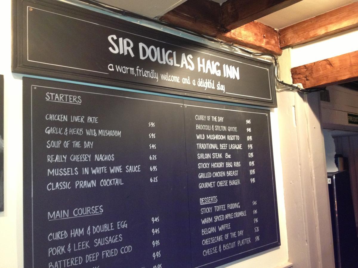 Sir Douglas Haig Inn Effingham Zewnętrze zdjęcie